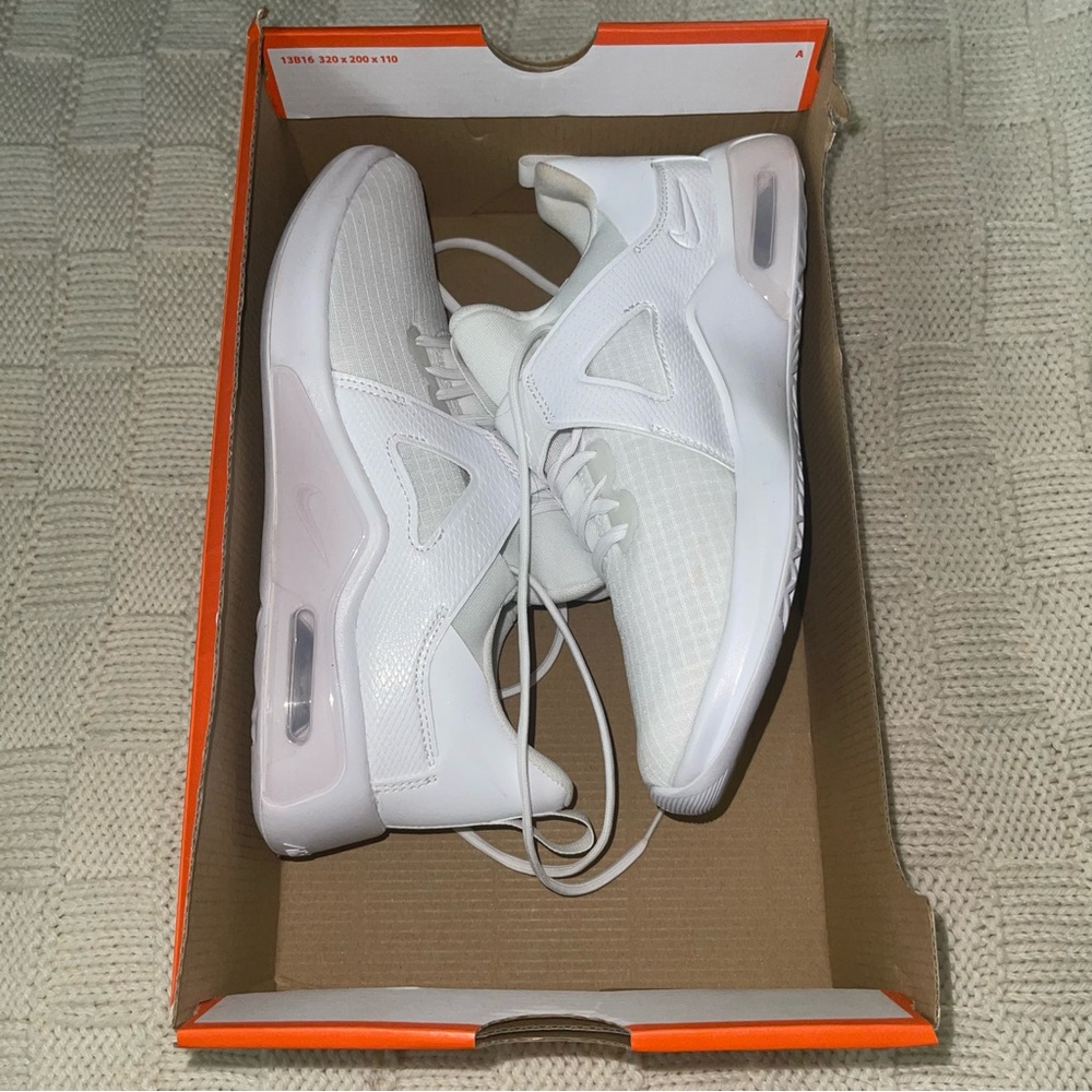Nike Air Max Bella TR 5 - Picture 12 of 13
